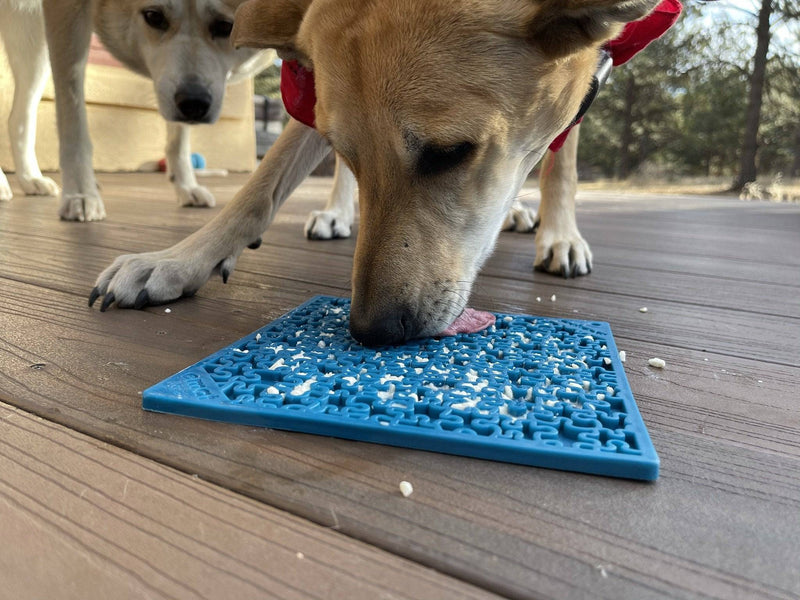 JIGSAW DESIGN EMAT ENRICHMENT LICK MAT